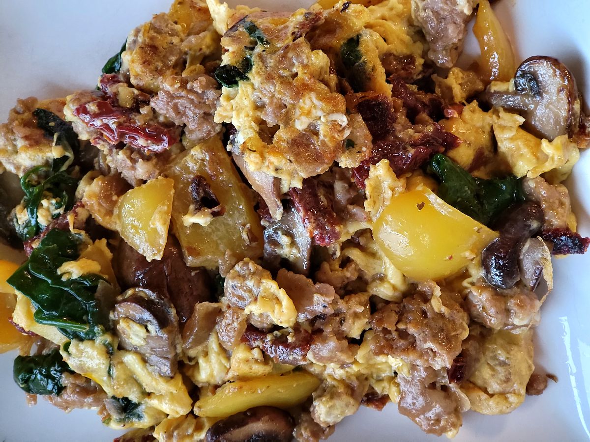 穿越异世：从西红柿炒蛋开始的美食之旅