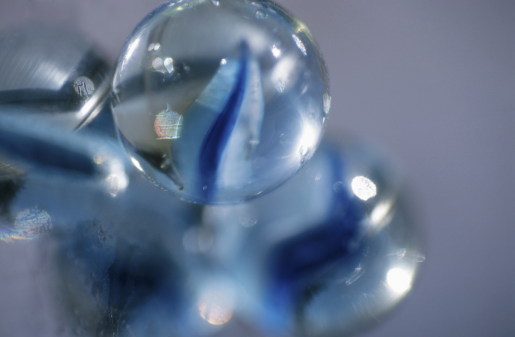 计算半径25埃球体中水分子和碳酸钠分子的数量