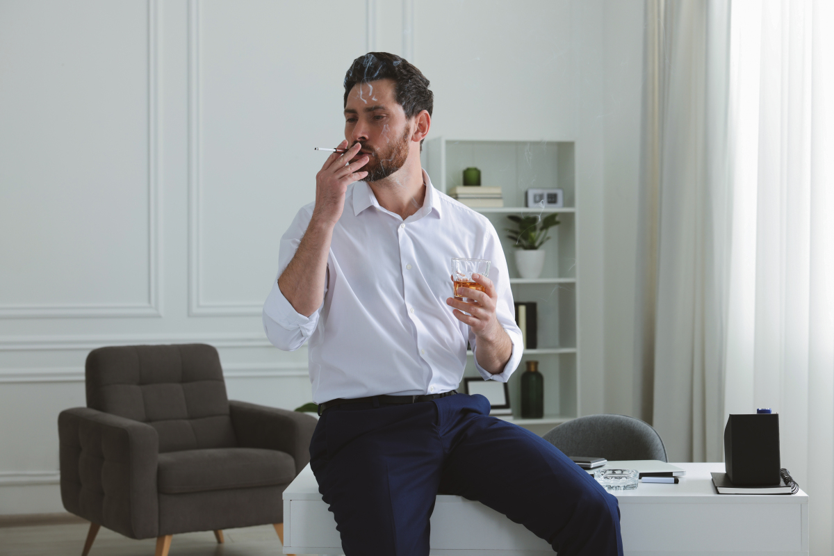 不抽烟的人如何礼貌拒绝递烟呢