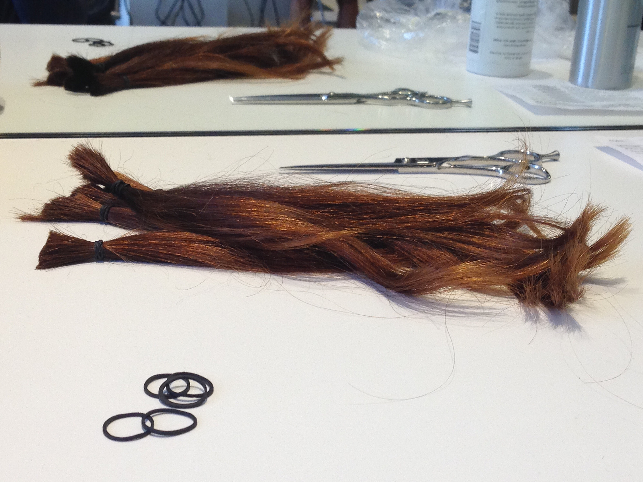 女生剪到肩膀的头发怎么回复？