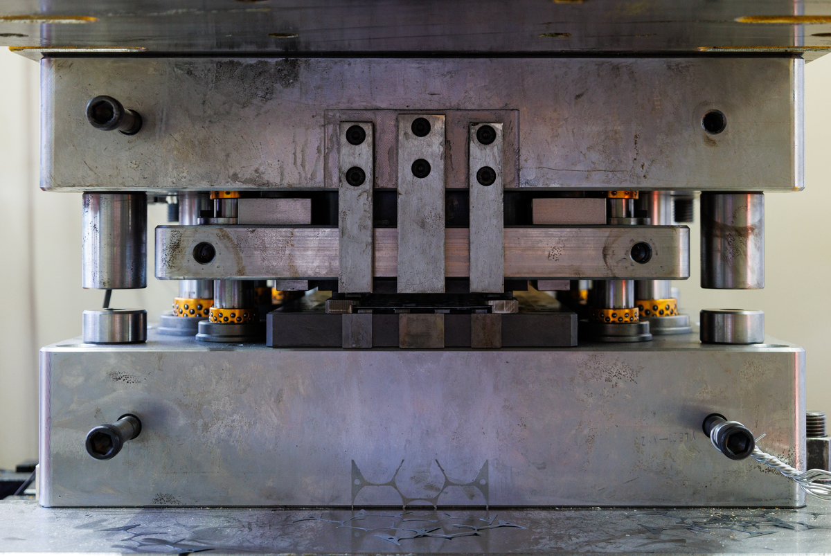 上海公顶冲床凹轮上不去？解决方法都在这里！