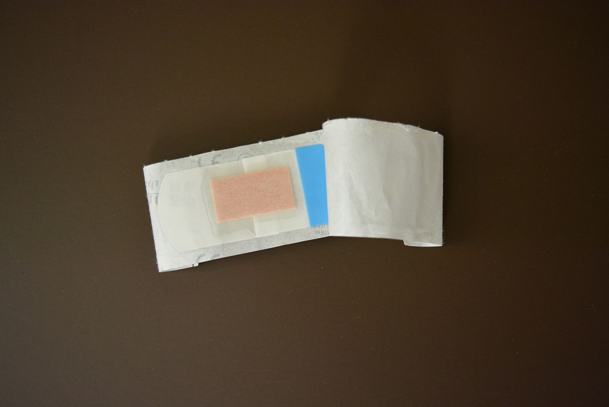 糖尿病难愈创面治疗新突破：功能性纤维敷料的设计与应用