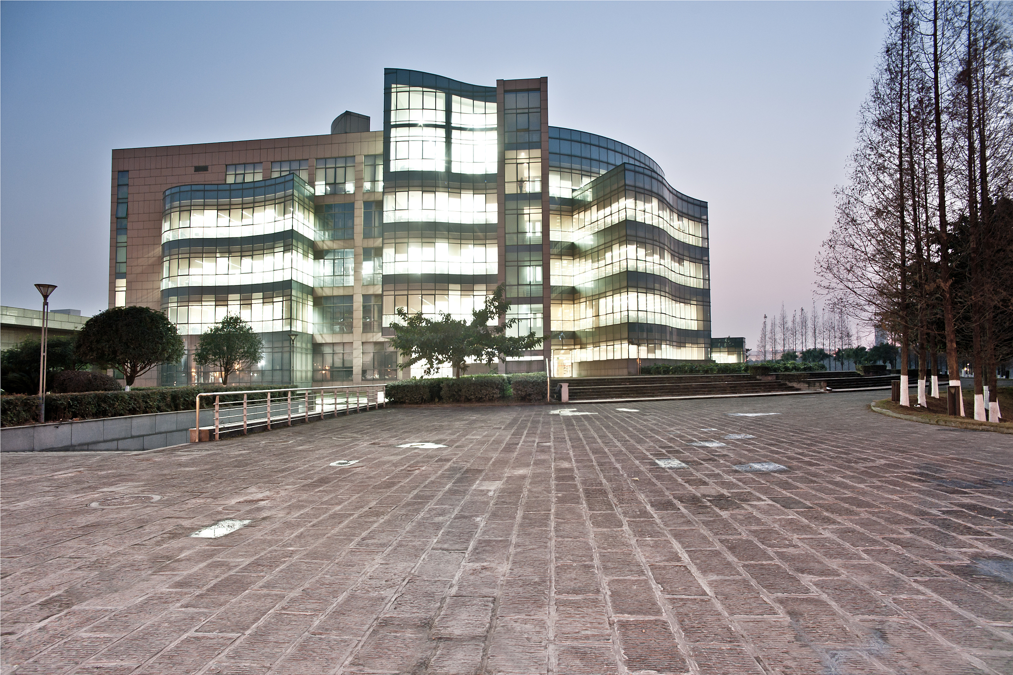 四川建筑专业学校就业前景分析：未来发展趋势与优势