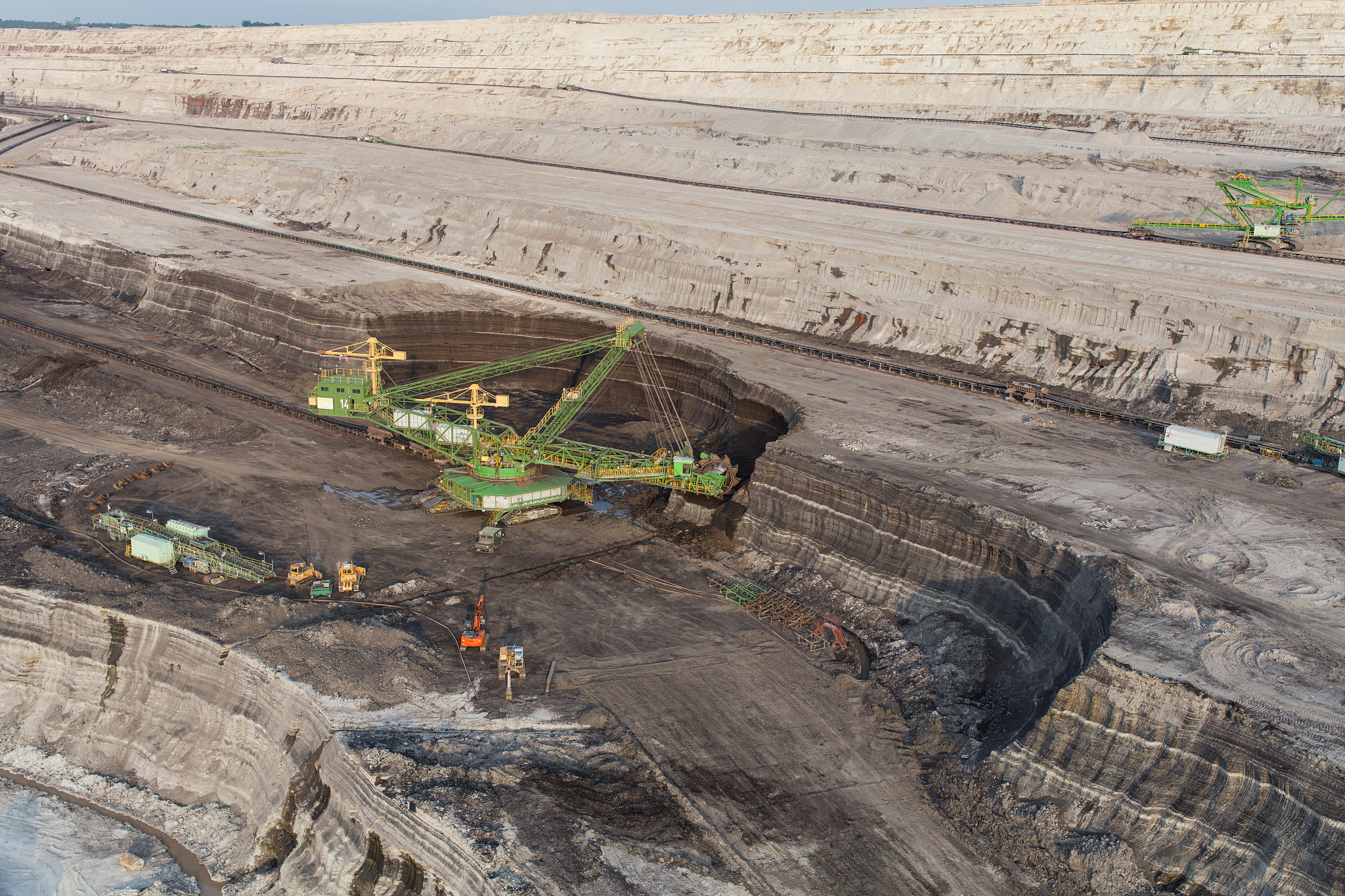 肇源油田扶余油层、杨大城子油层及相关油气水层分析