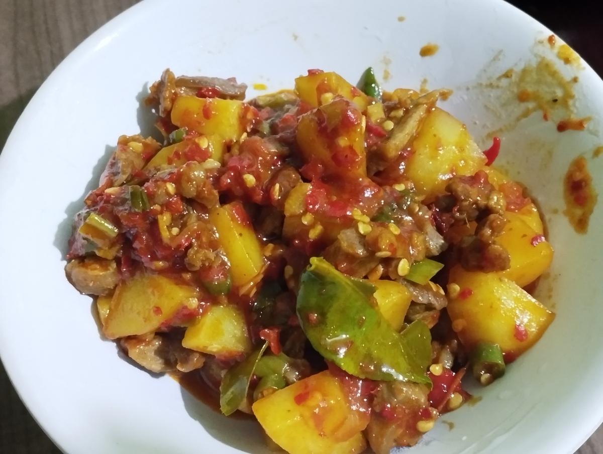 苦瓜炒牛肉的营养价值和功效 - 减肥、降糖、增强免疫力
