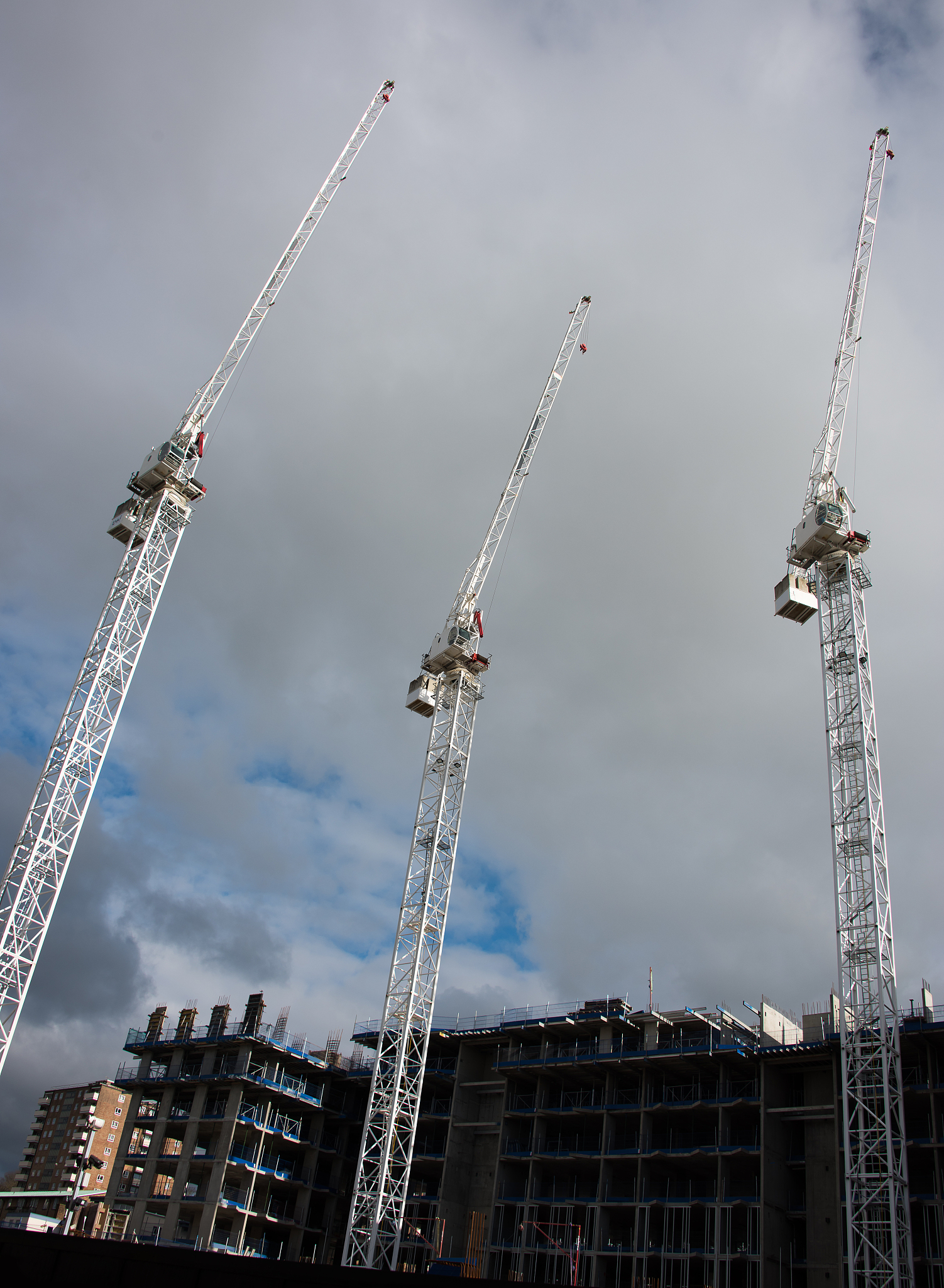 陕西省建筑材料工业学校就业前景：专业、单位、薪资待遇