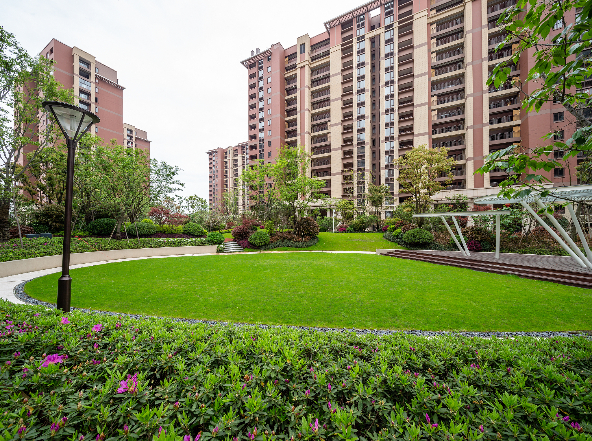 港务区绿地二期住宅小区混凝土道路施工方案分析