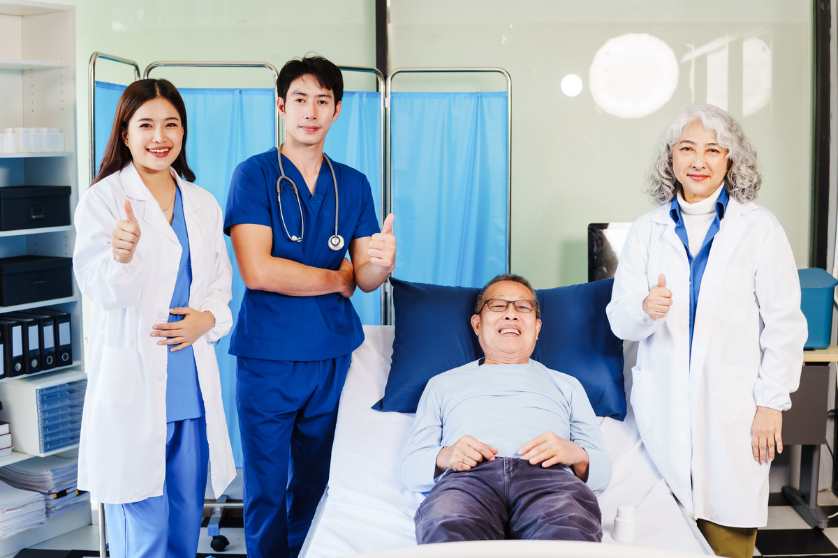 男性护士：医疗行业中的重要力量