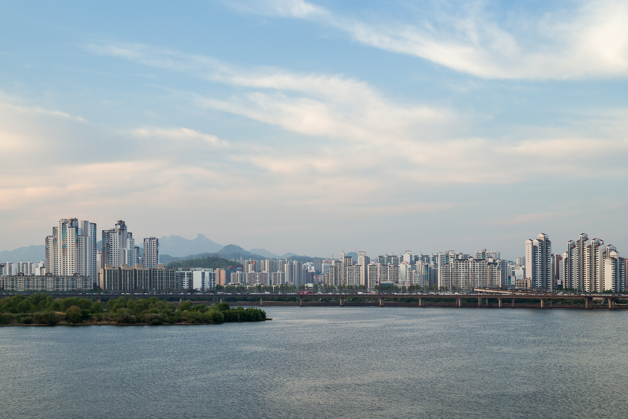 residential district along the han river viewed from the mapo br
