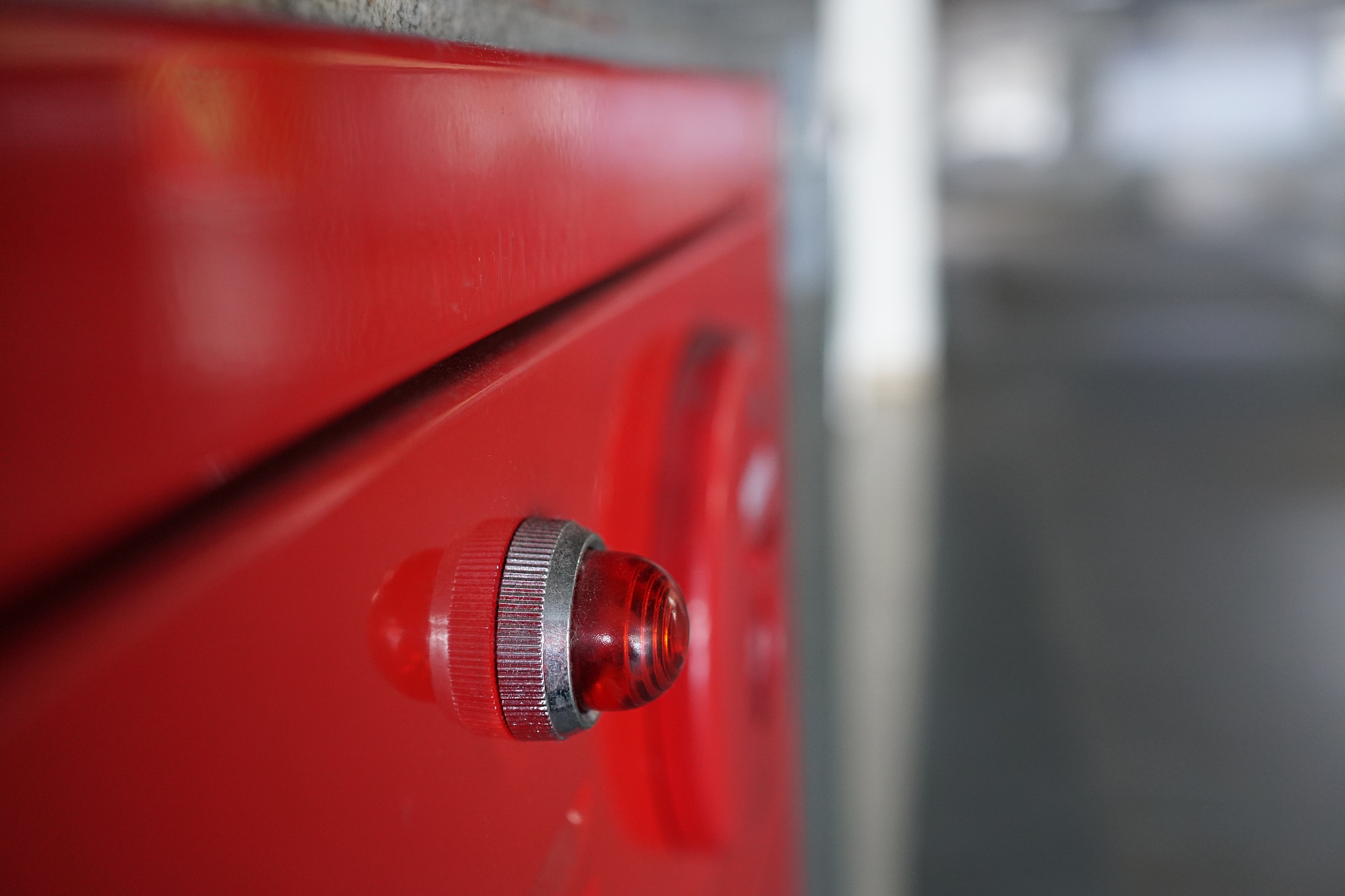 红色防爆应急灯 - 防爆安全照明，保障生命安全