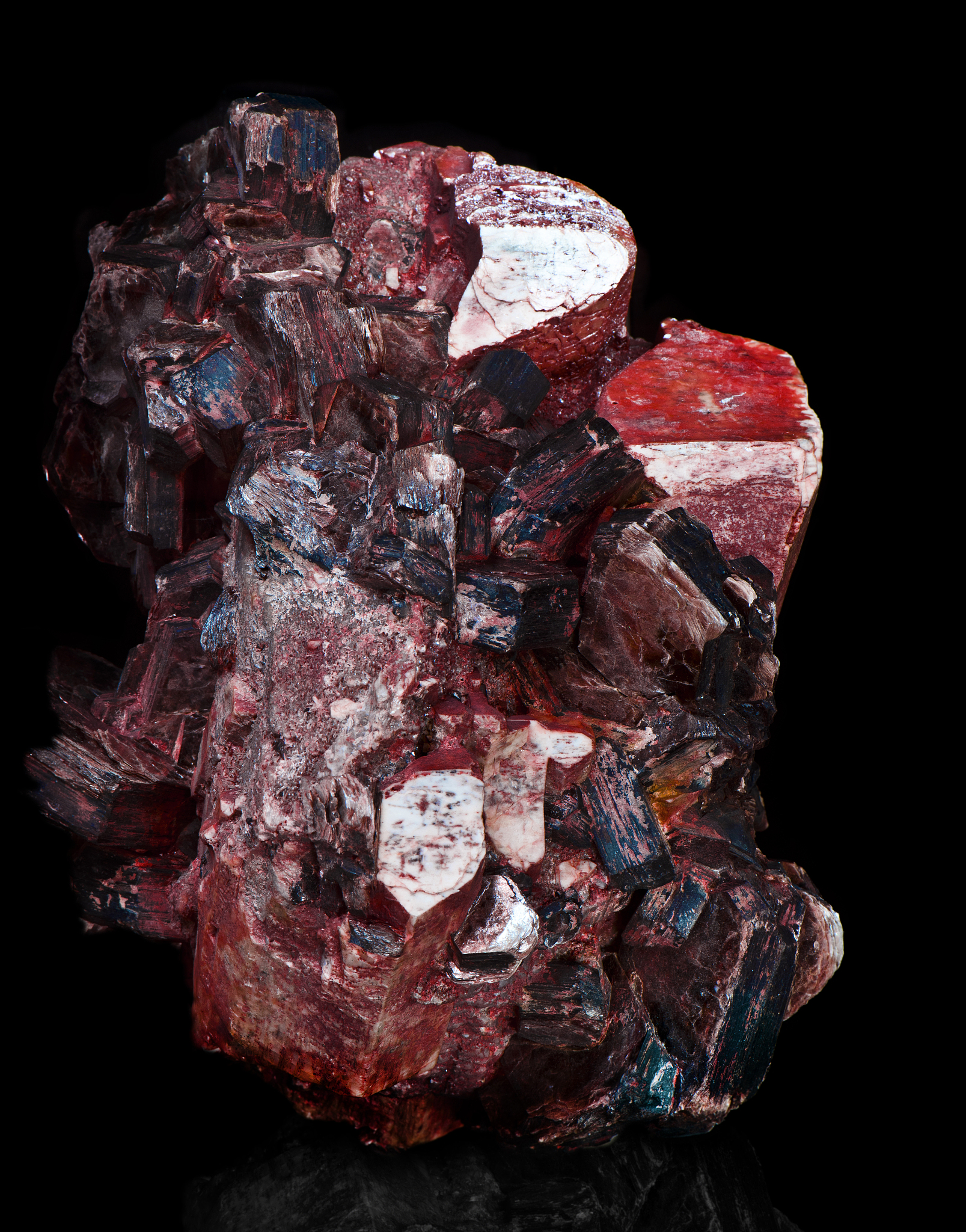 结合从5月23日到6月9日的MAMACDDIFDEA和KDJ分析铁矿石2309