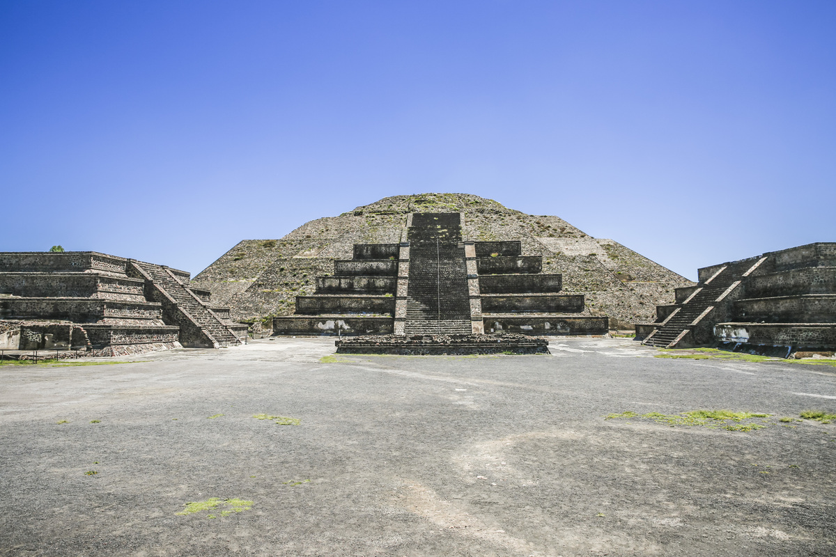 1200字关于重返历史：解密古代文明的未解之谜