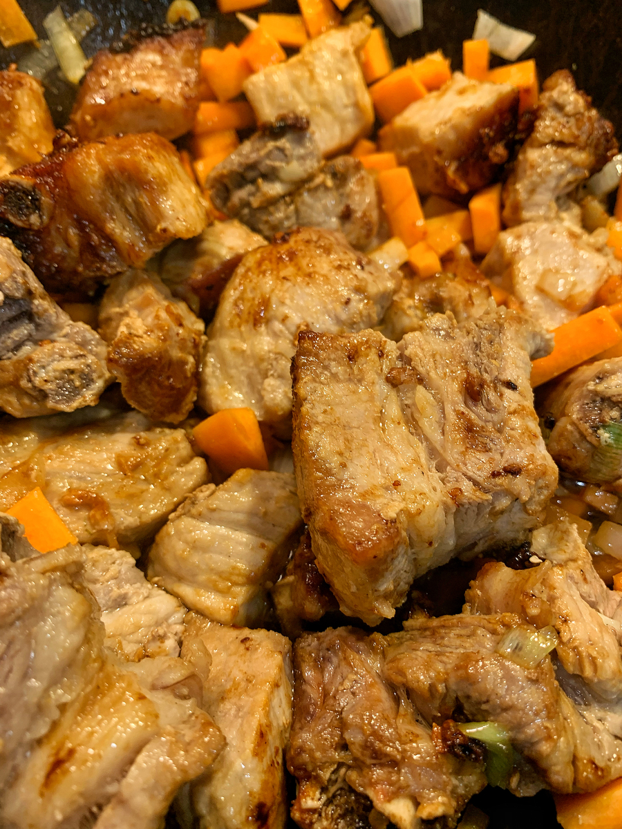 红烧排骨的家常做法 - 简单易学，香气四溢