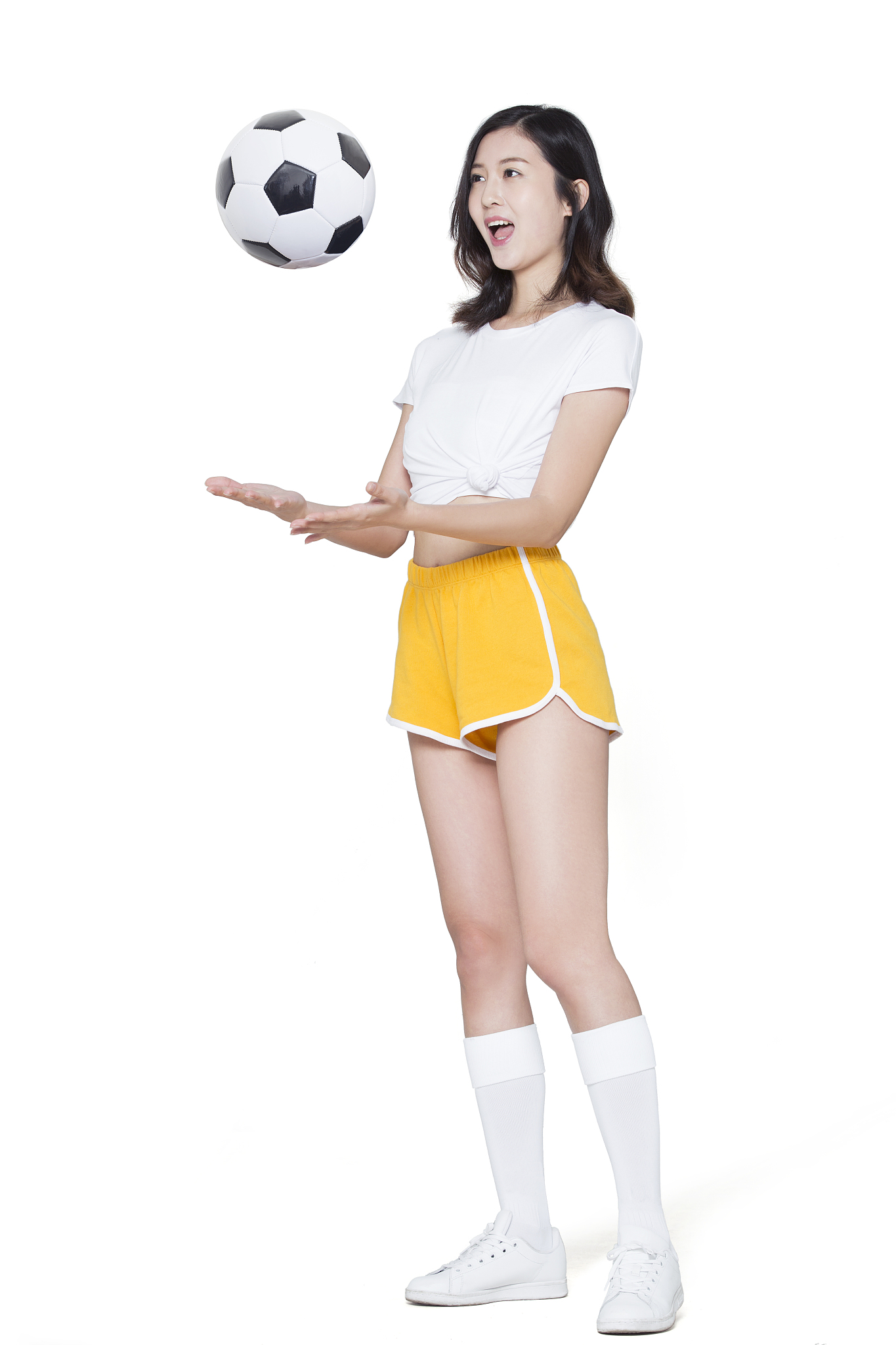 足球宝贝IP形象的服装设计怎么写