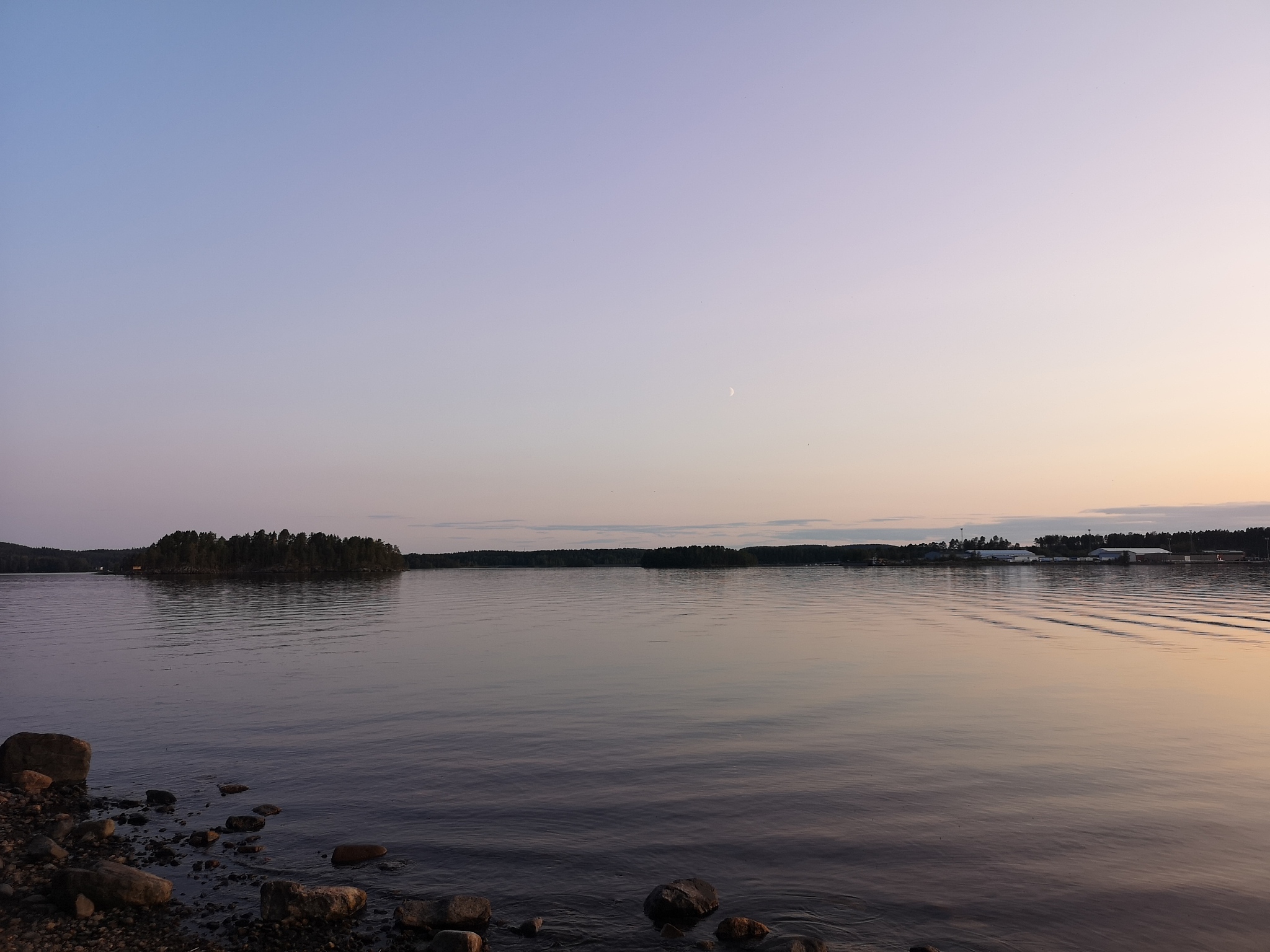 Eres un especialista en redactar articulos seo y de copywrite para landing page Redactar un artículo de 600 palabras exactas para una landing page sobre cerrajería Vallehermoso con un tono cercano q