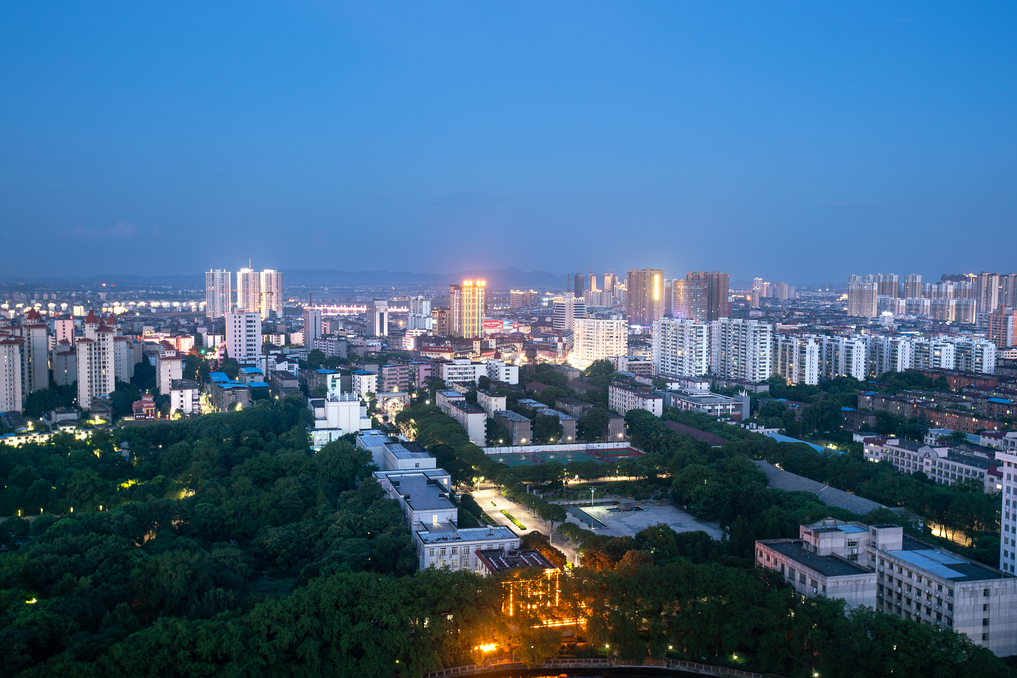 抚州城市夜景鸟瞰城市风光