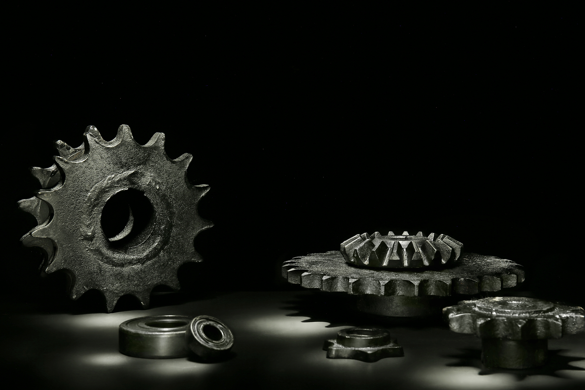 齿轮箱故障理论分析：类型、振动信号特性及简化模型