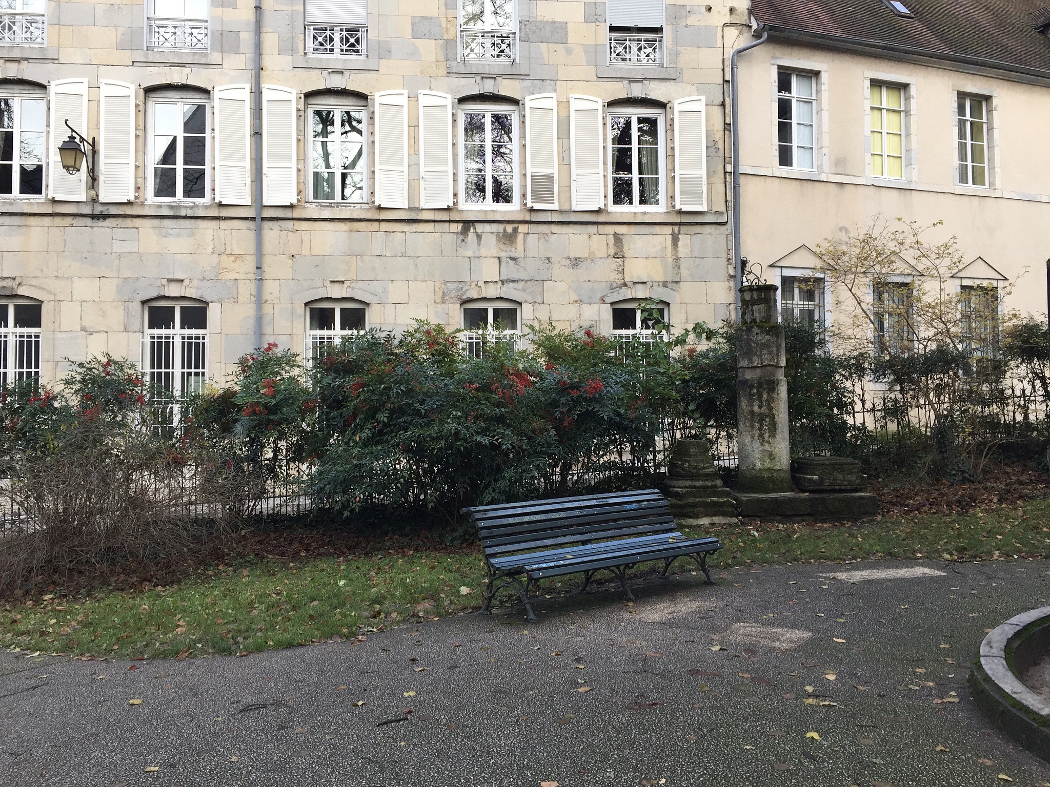 the square castan is a set of archaeological remains from the an