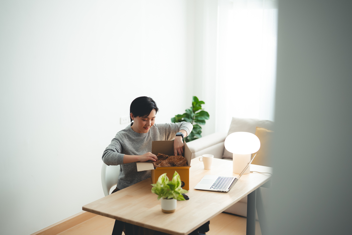 从疲倦到充实的一天：我的居家工作日记录