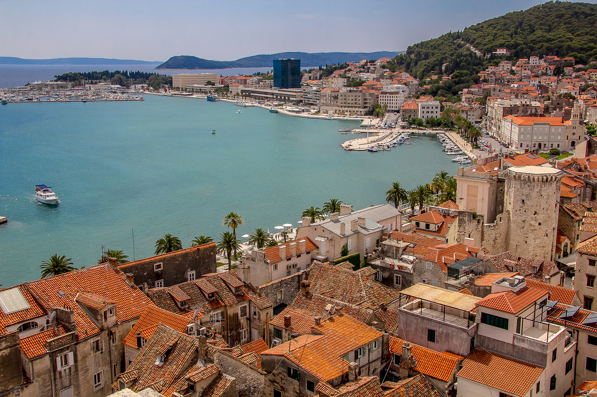 dubrovnik split croatia mountains adriactic sea red roof