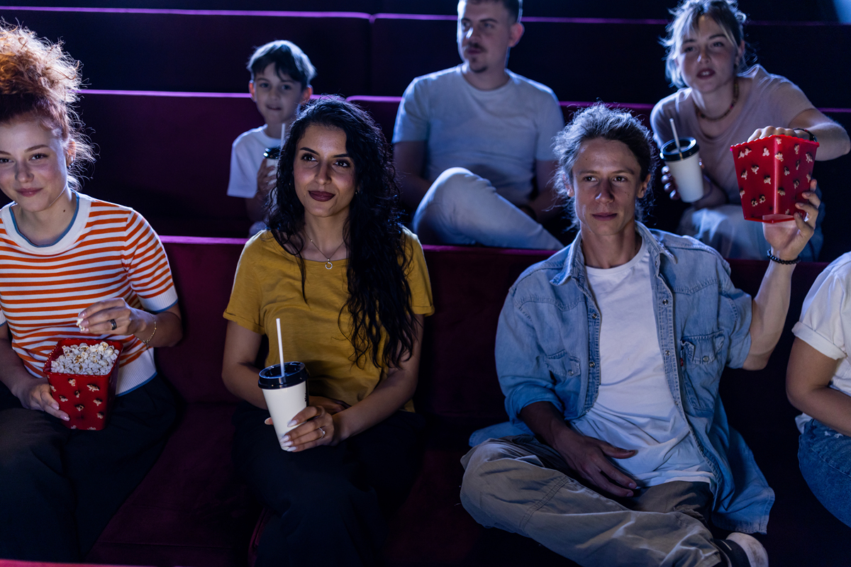 如何欣赏一部好电影：从《钢琴师》到电影艺术元素解析