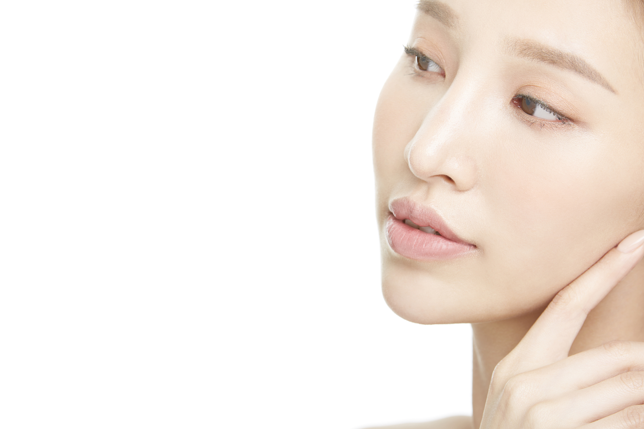 美女老师课堂上勇敢面对皮肤问题，她的坚韧与勇气令人敬佩！