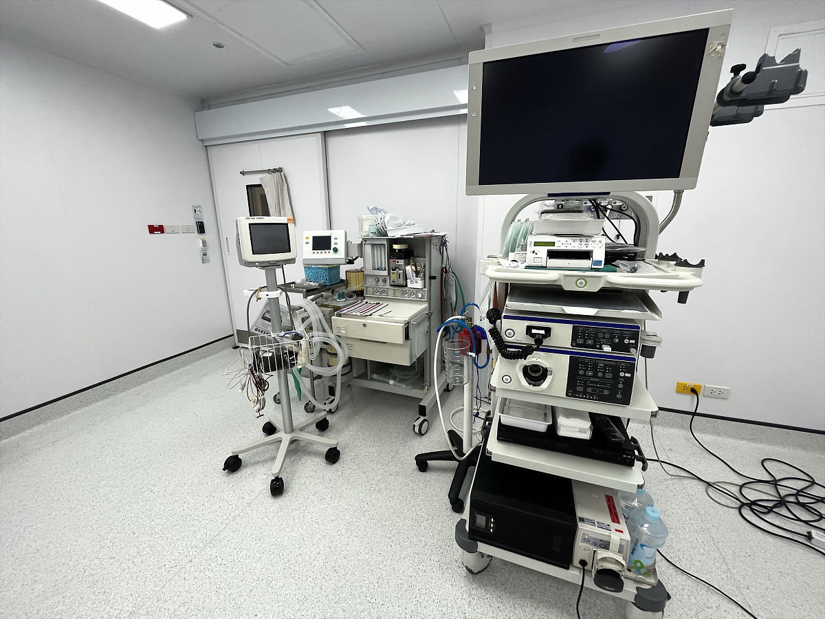 胸腔镜器械设备组成：手术器械、摄像系统、引流管等 - 详细介绍