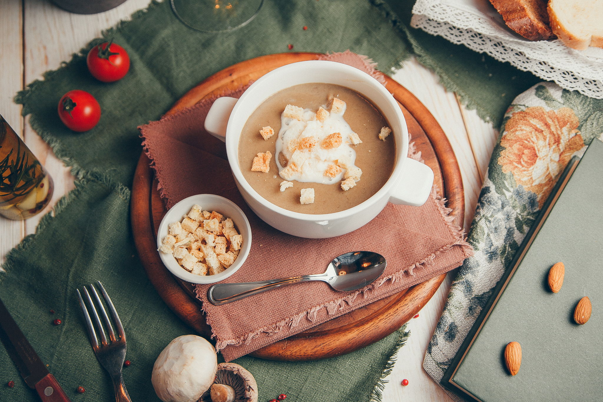 冬天：温暖舒适的季节，享受美味与宁静