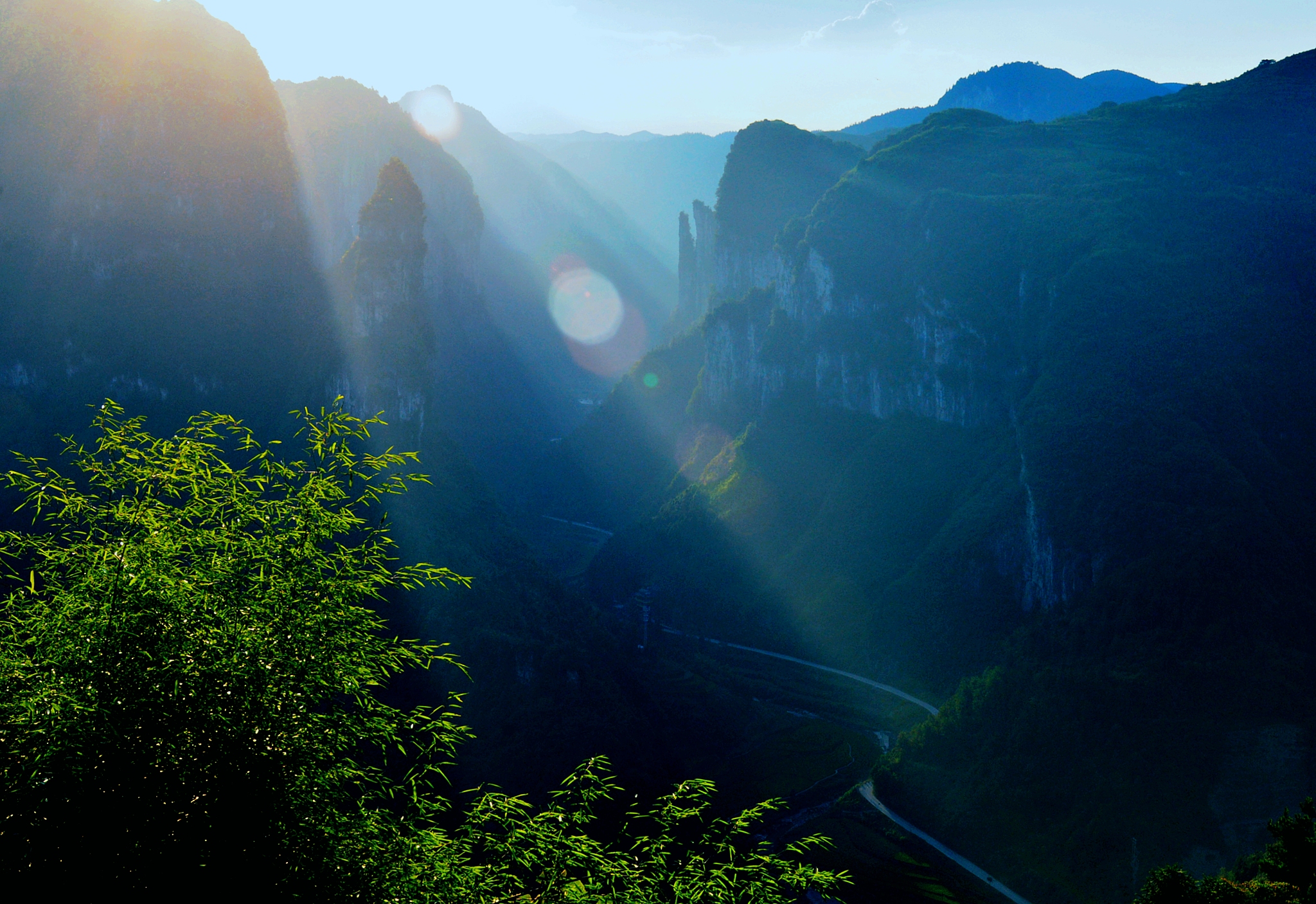 谷字的含义解析:谷物、山谷、深处、姓氏及其他 谷字的含义解析:谷物、山谷、深处、姓氏及其他