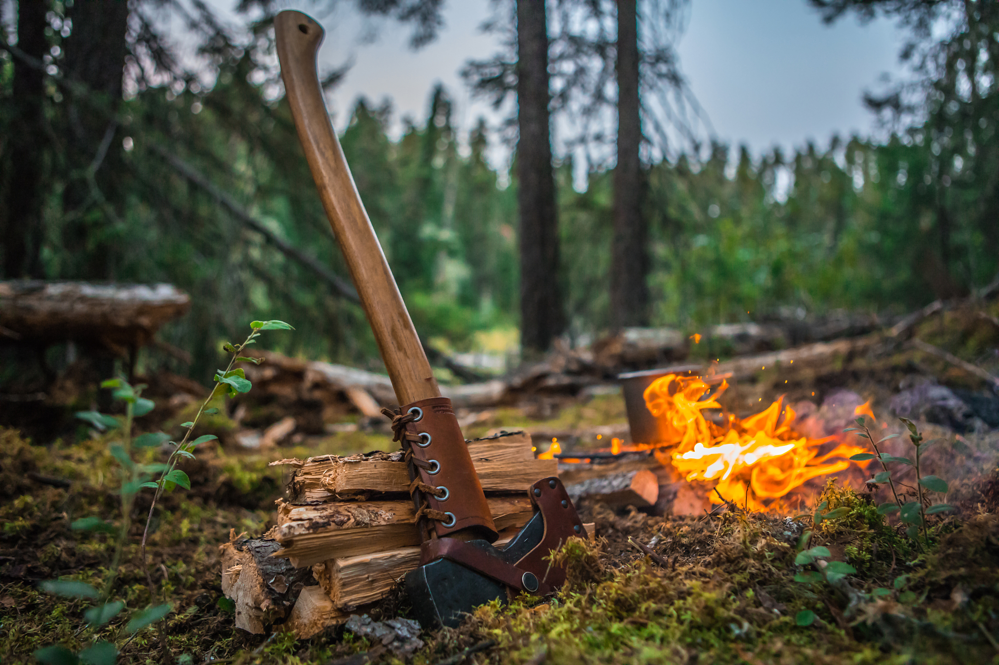 请为我提供一篇关于劈柴钻头的广告营销文案口语化一点大约200字。