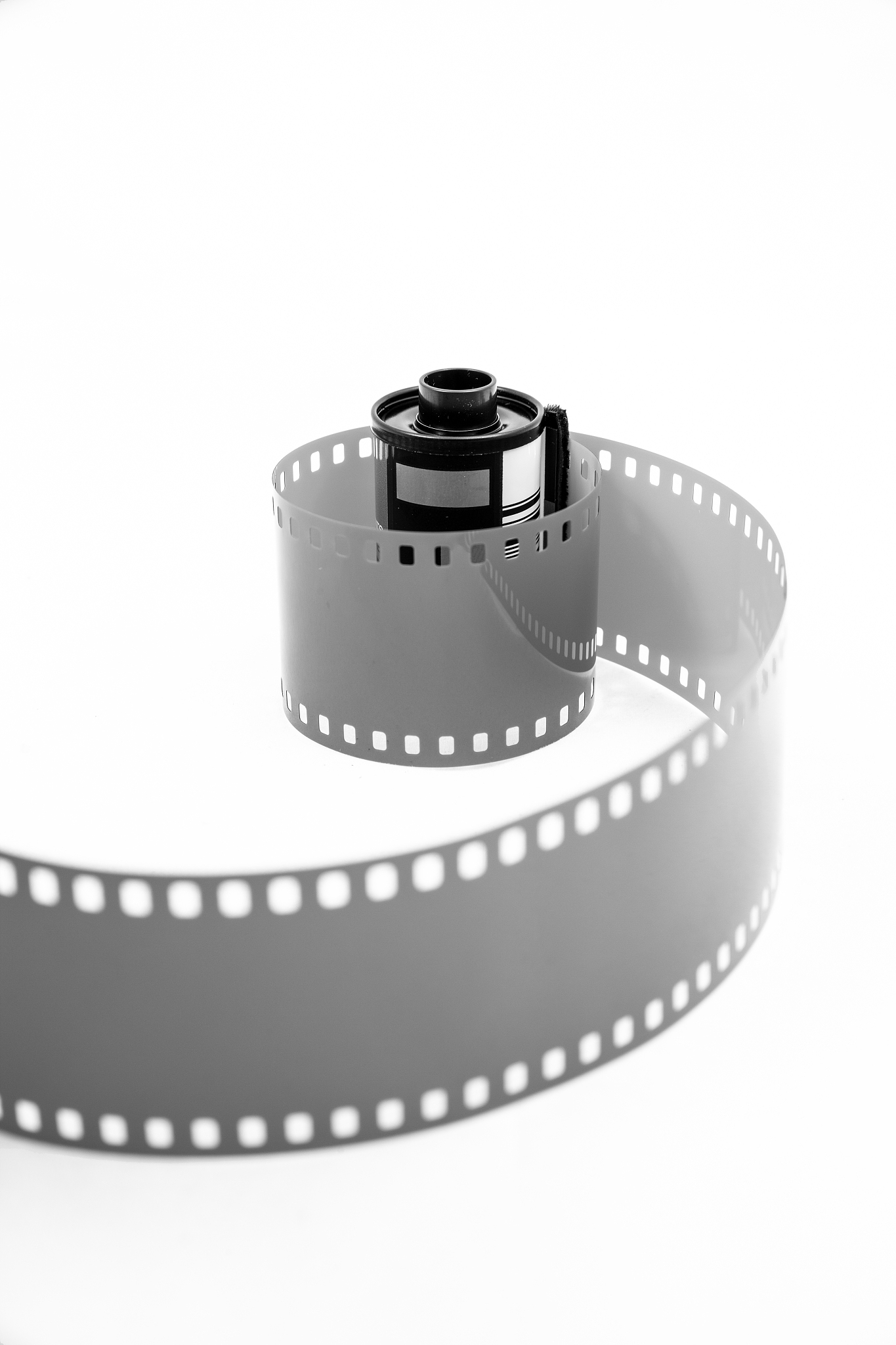 胶卷拍照帮我用200字详细描述