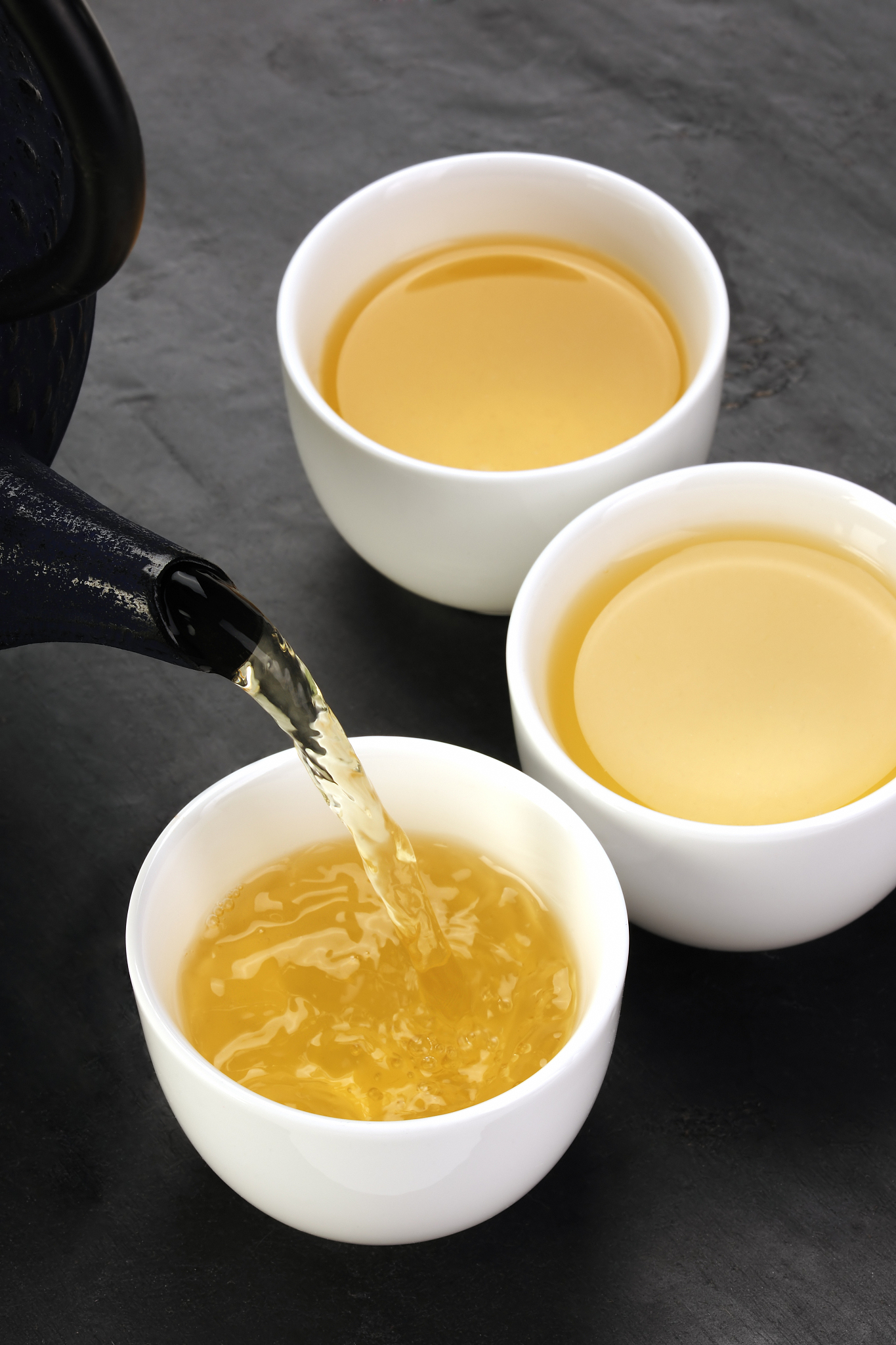 小明喜欢喝什么饮料？ - 问题分析与答案