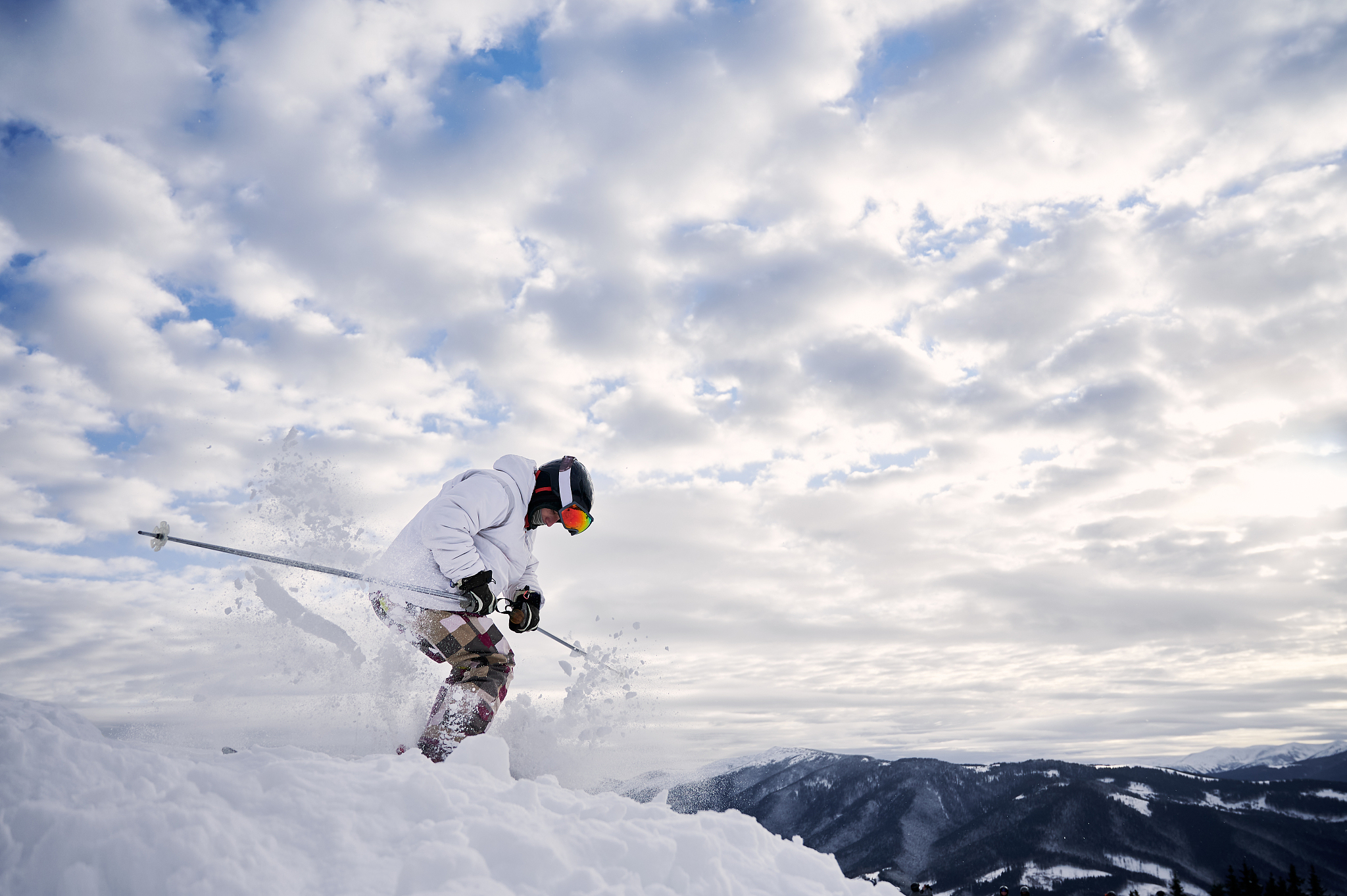 GoPro 极限运动故事：挑战雪山，记录激情与梦想