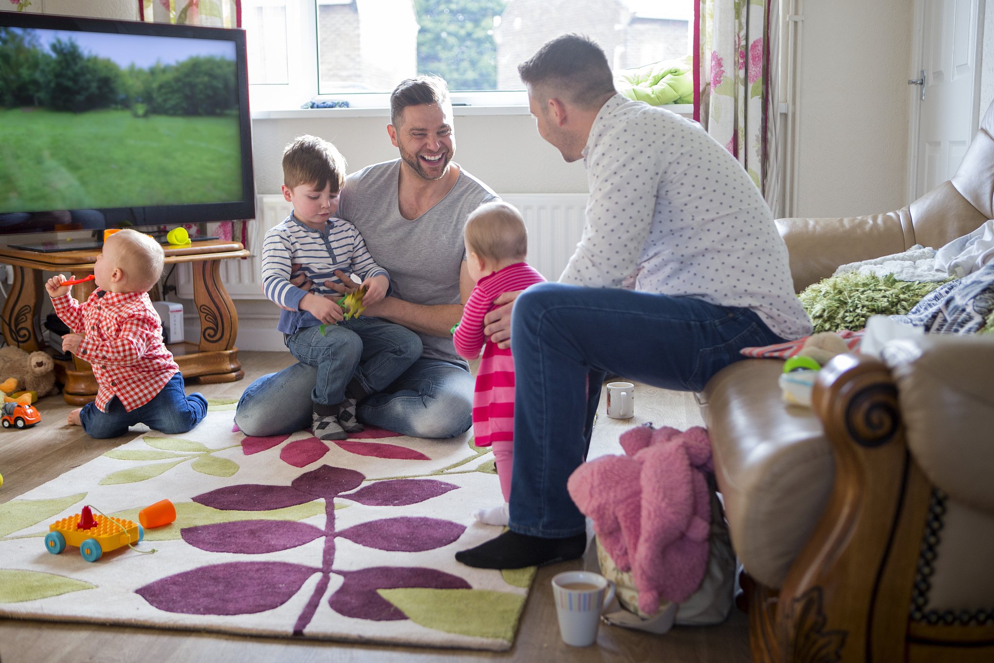 写一篇关于父母缺乏幼儿入园适应性训练场景对幼儿入园家庭准备的不良影响。