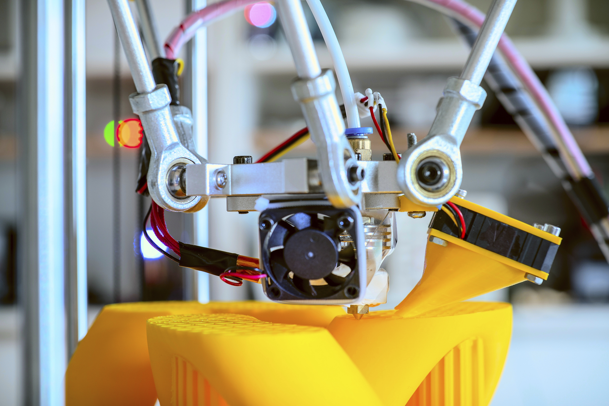 Solidworks 3D 设计与智能制造：培养未来工程师的全方位学习体验