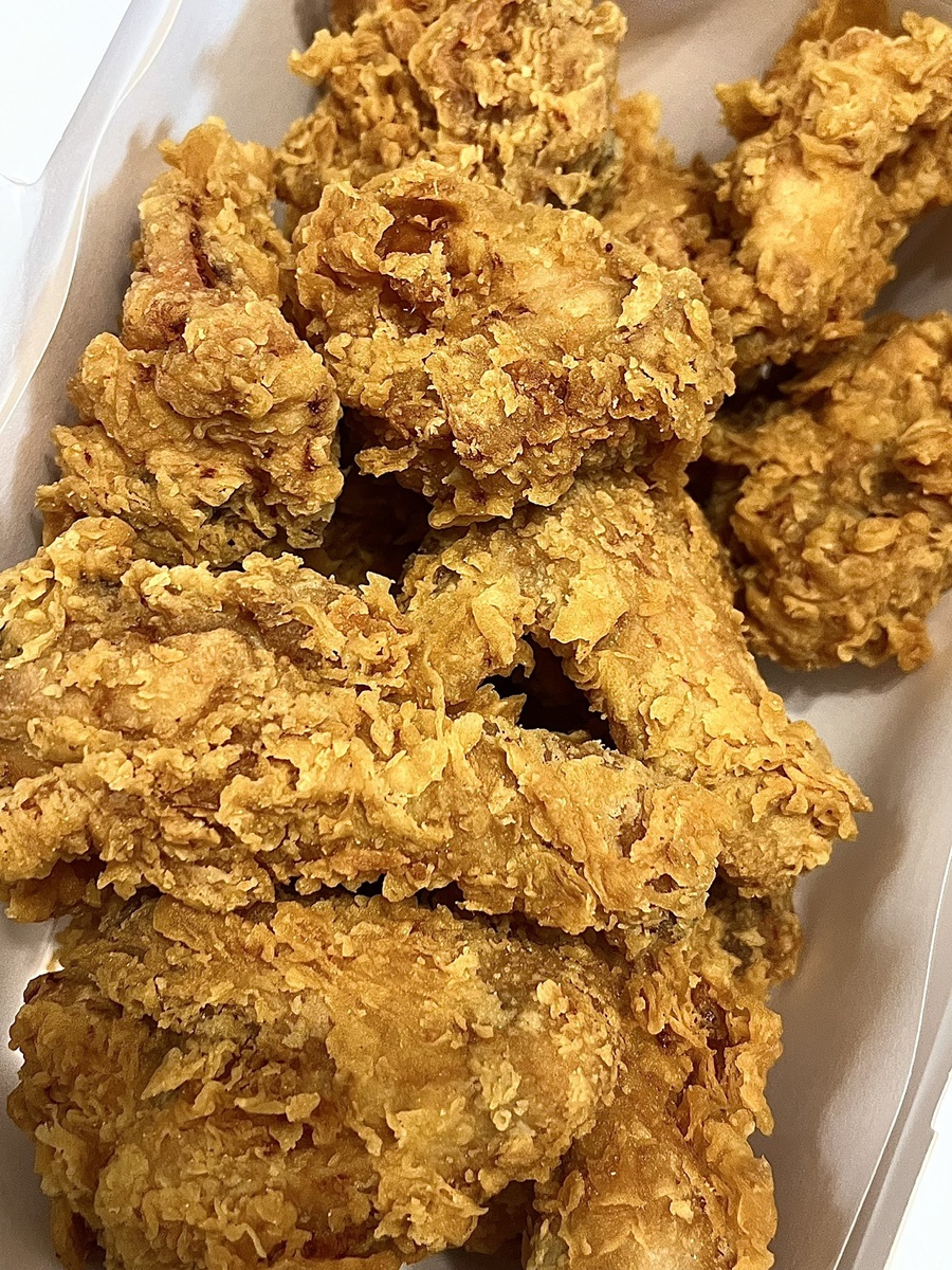 我是卖炸鸡的请模拟顾客给我写5条好评