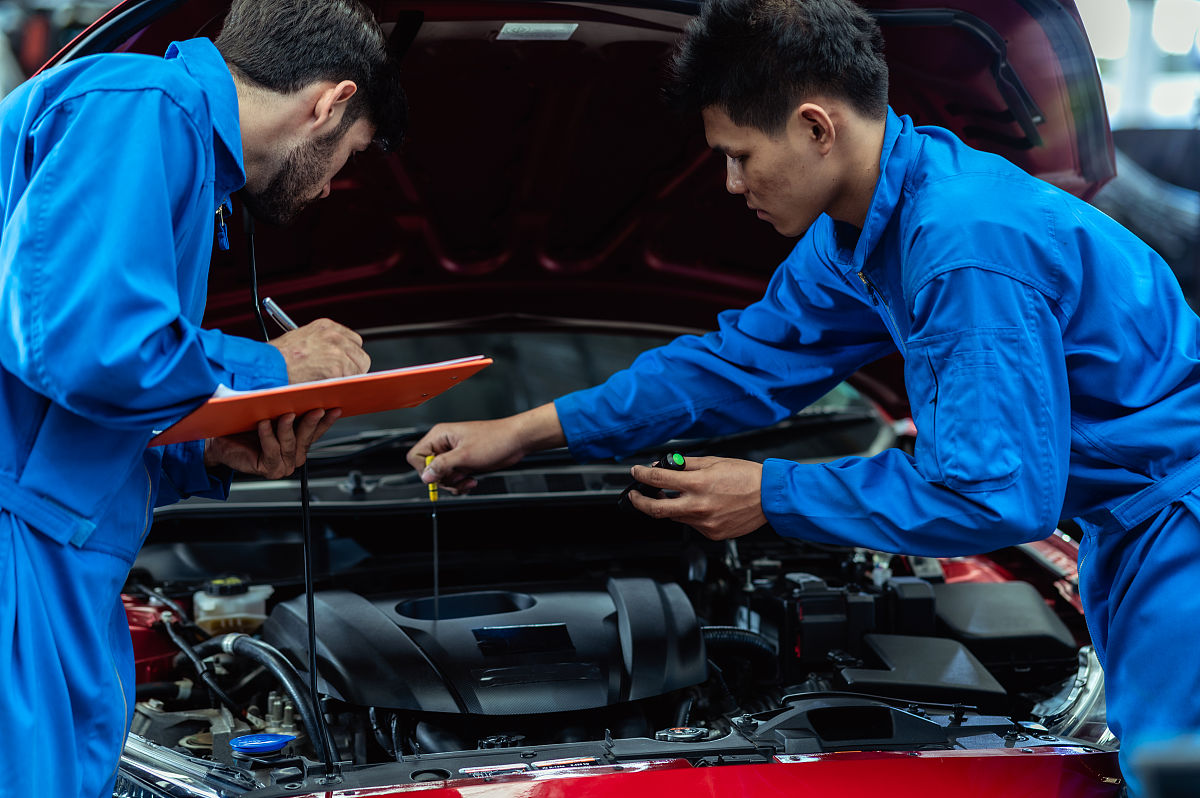 2023汽车检测与维修技术专业就业前景：机遇与挑战并存