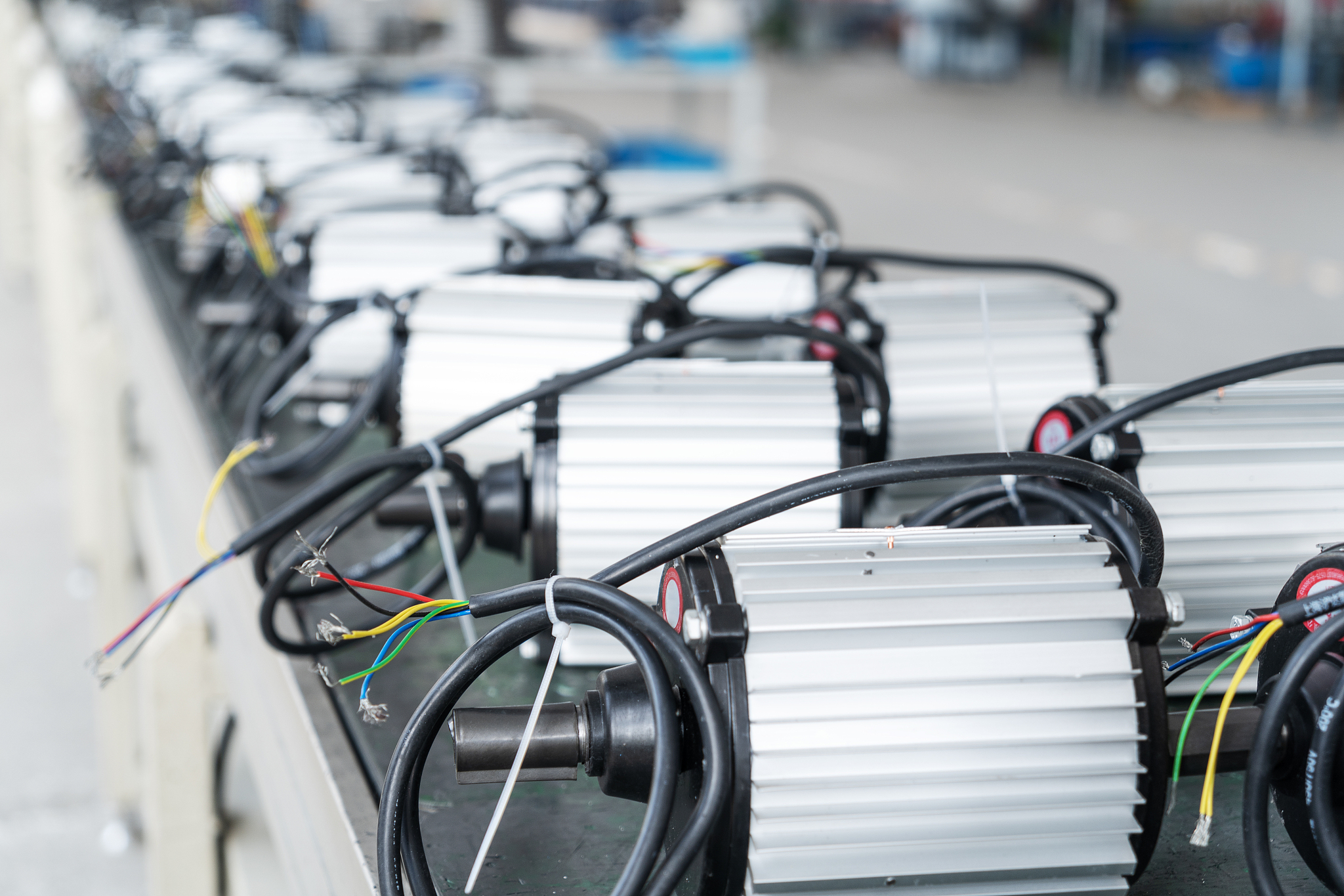 电瓶车电池组装需要什么材料 200字