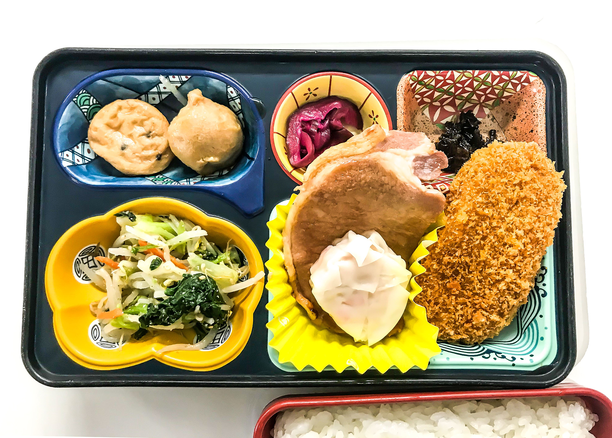 生成一篇全新的机关食堂反浪费路径研究10000字的报告