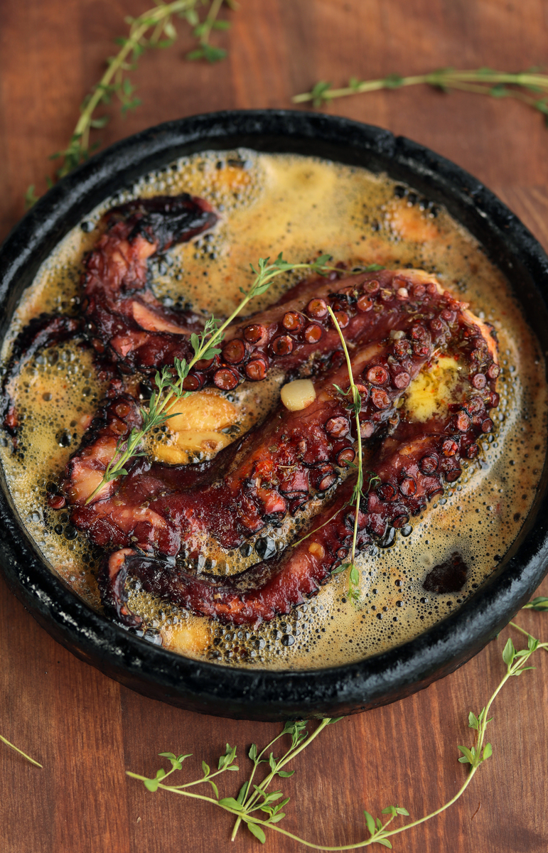 Baba ghanouj：中东经典菜肴，烤茄子芝麻酱的美味融合