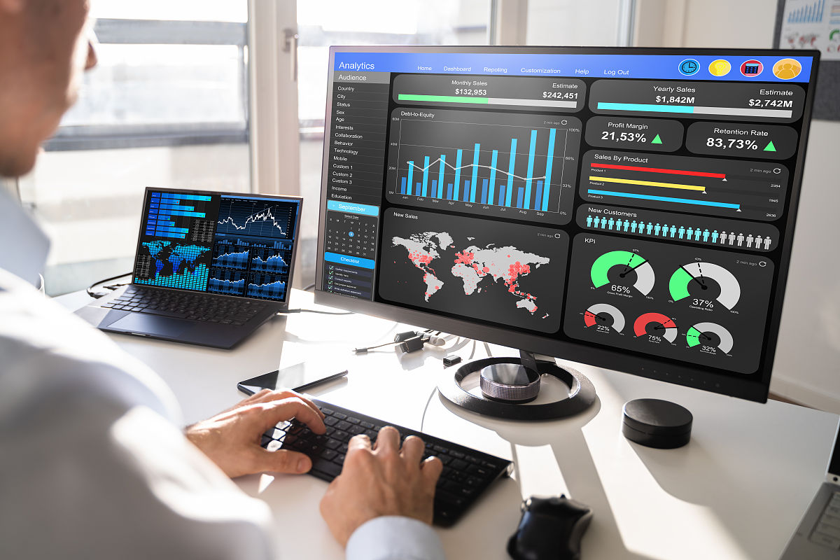 Python 数据预处理：从文本中提取并转换“室、厅、卫”信息