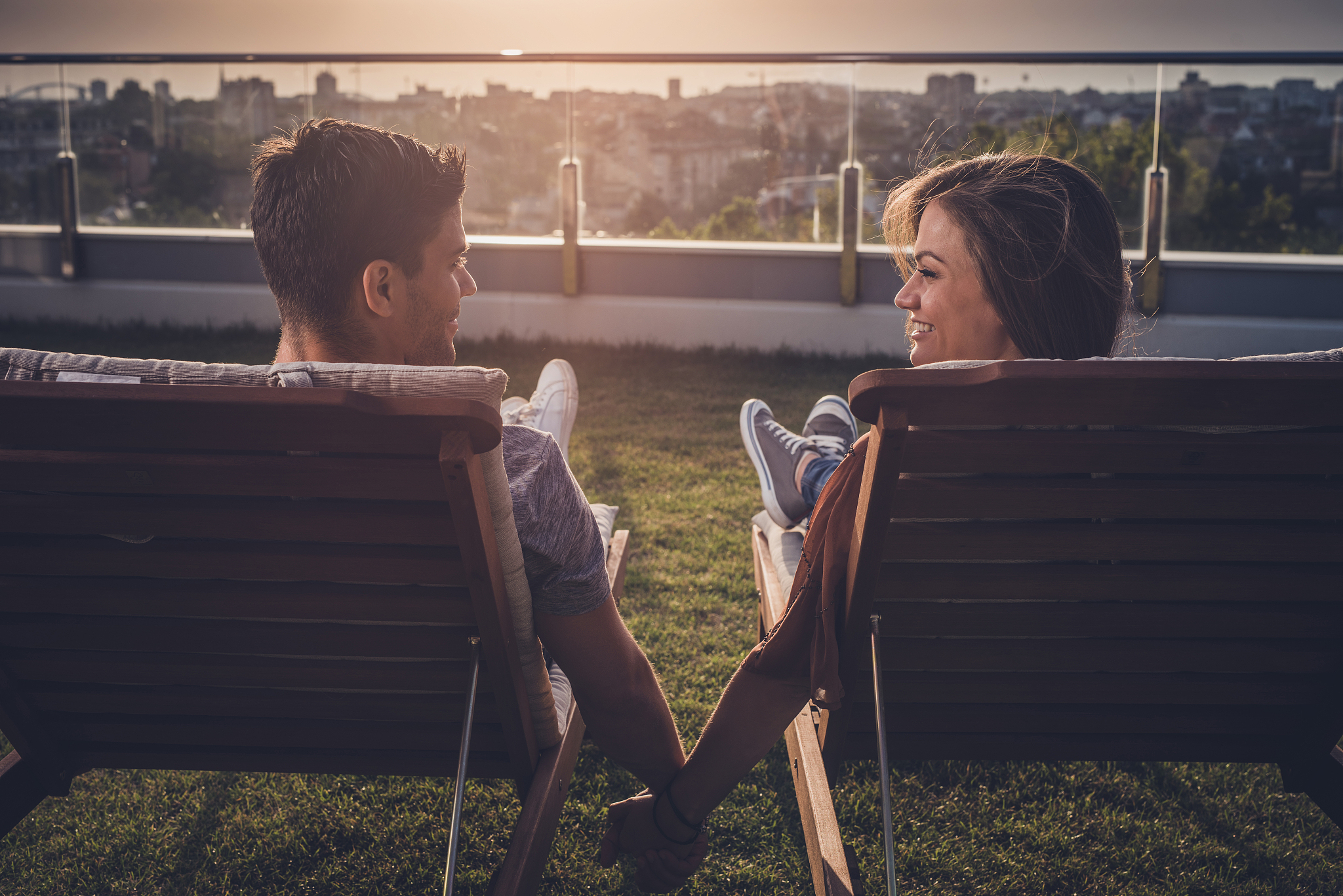 用电影画面表达爱：浪漫场景和技巧