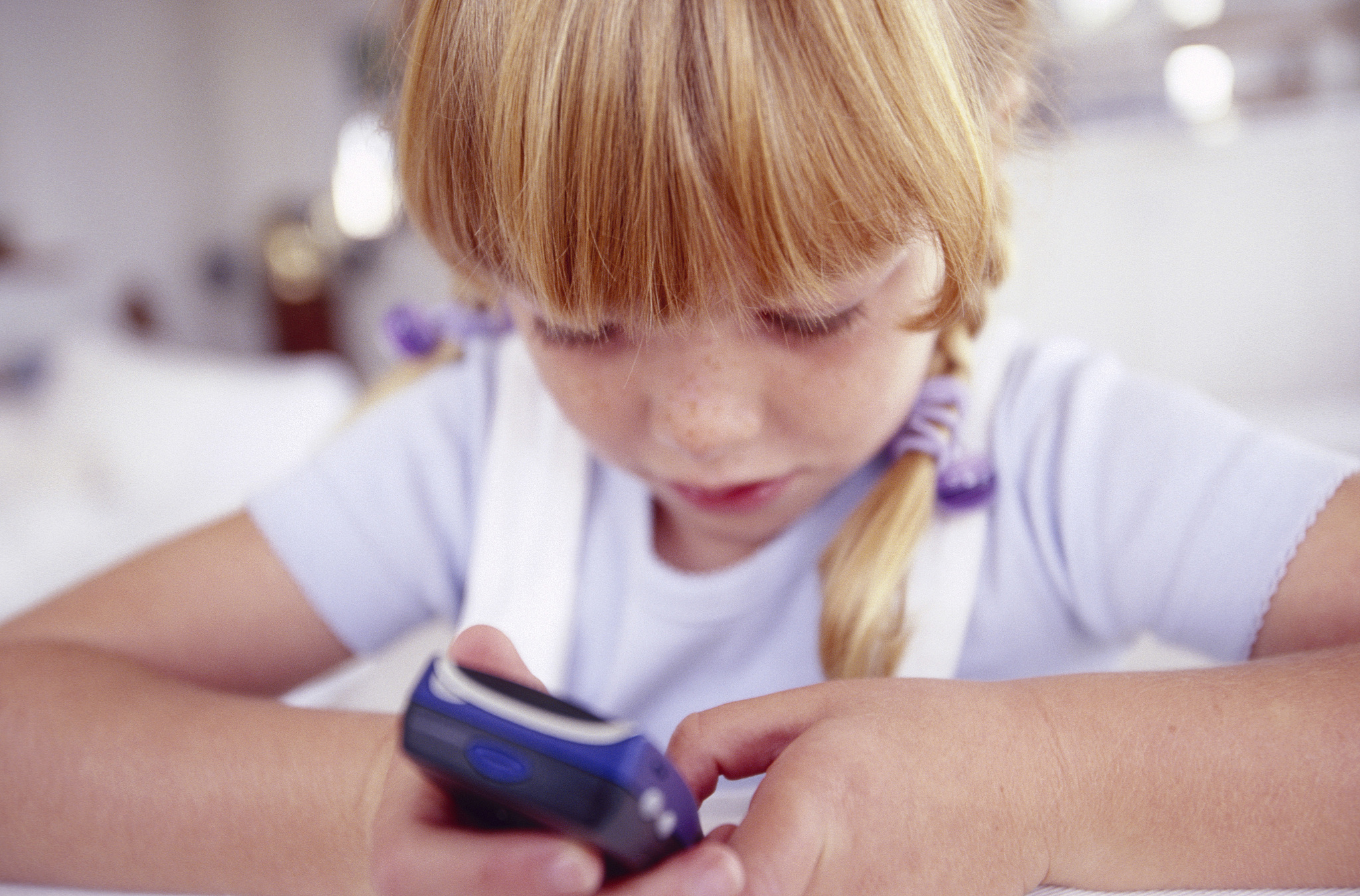 孩子手机上瘾怎么办？有效方法帮助控制手机使用