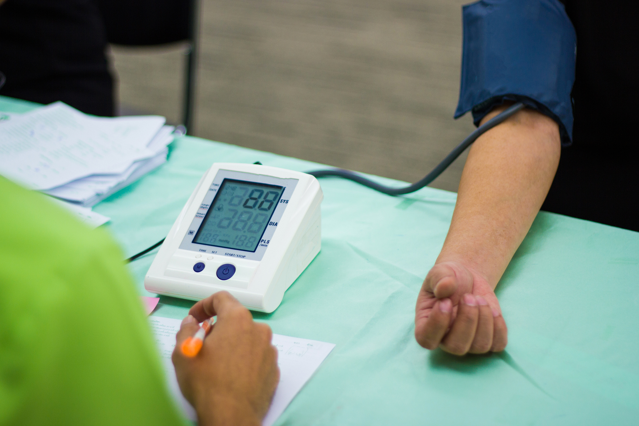 自发性液气胸体征监测护理：保障患者安全