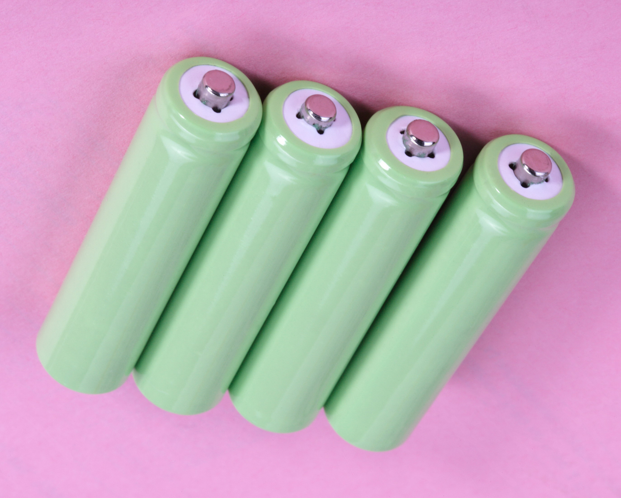 锂离子电池性能发展：原理、趋势和挑战