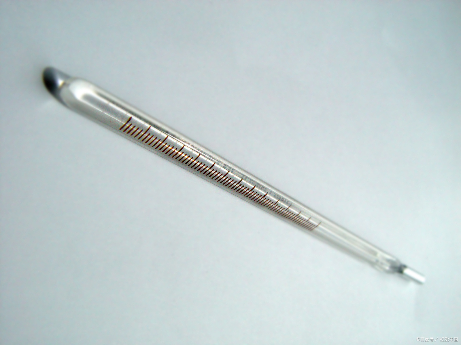 一家四口汞中毒，只因打碎了体温计？打碎水银体温计该如何处置？