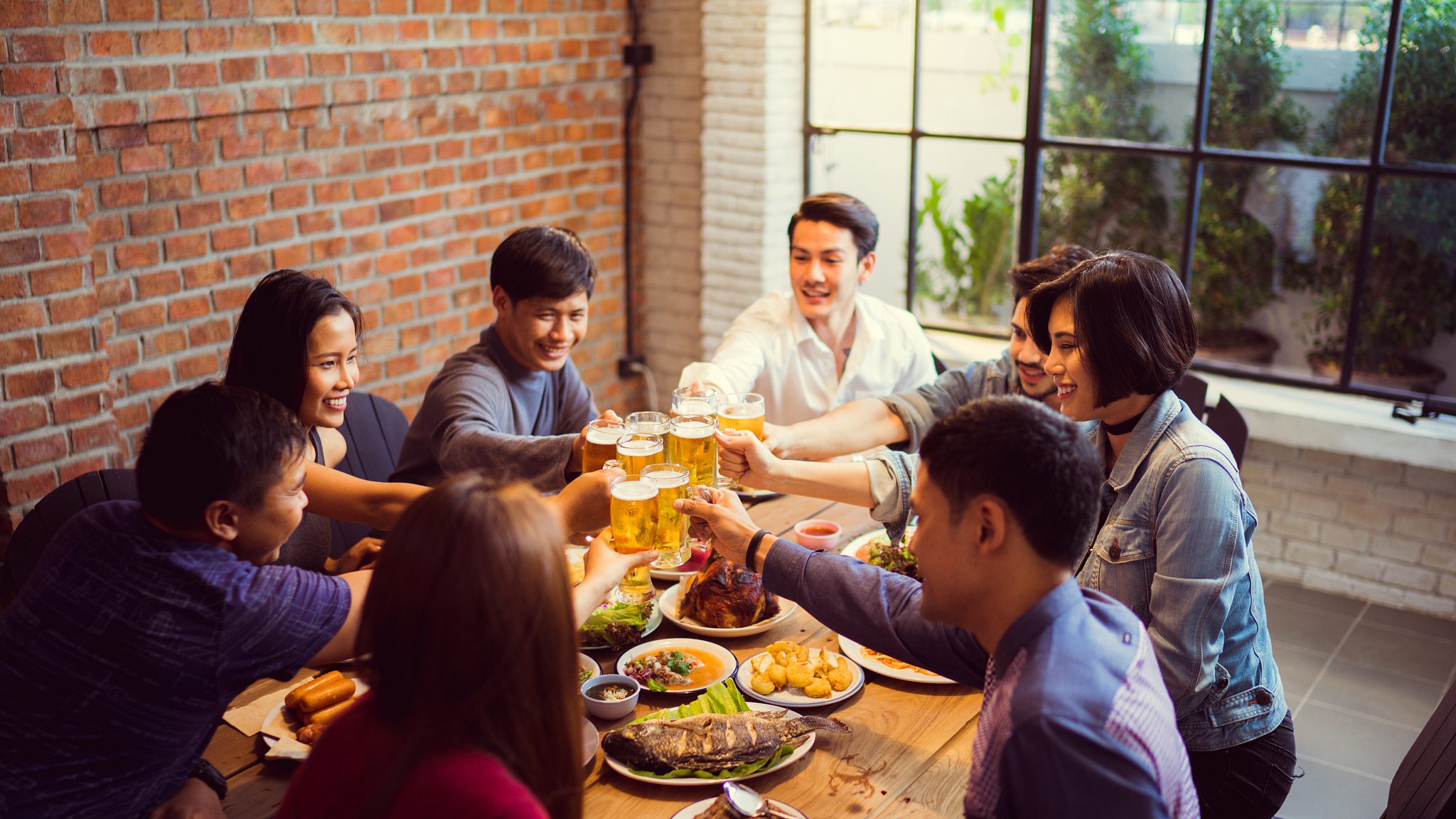 如何说服好兄弟一起聚餐？有效方法大揭秘！