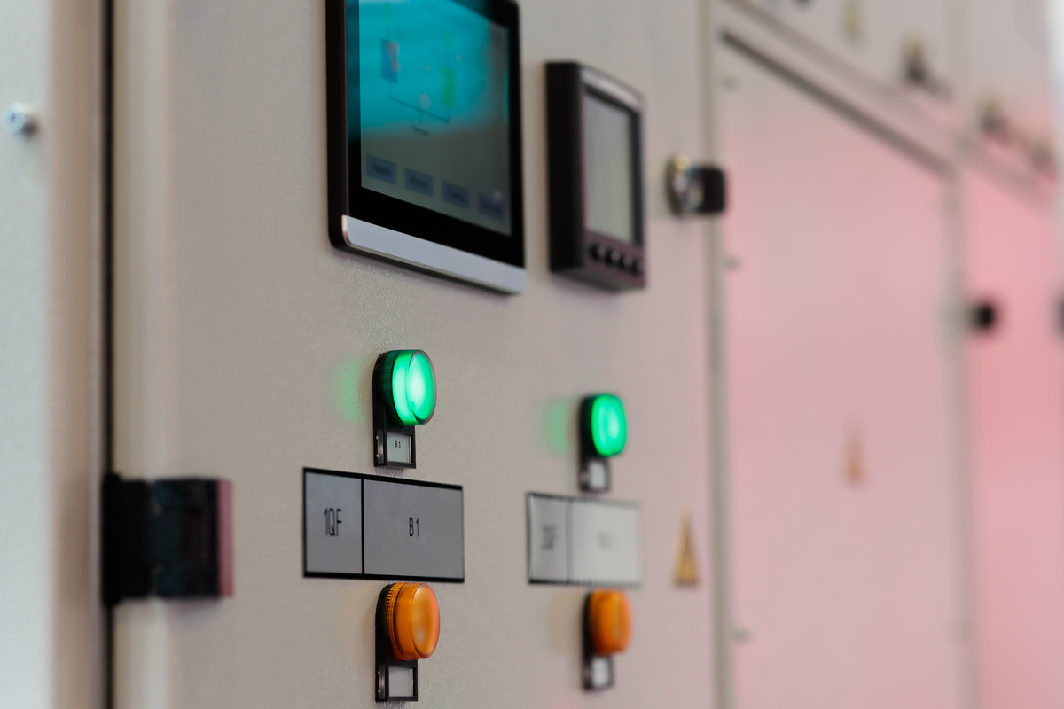 门磁报警系统：隔离人员非接触式管理解决方案