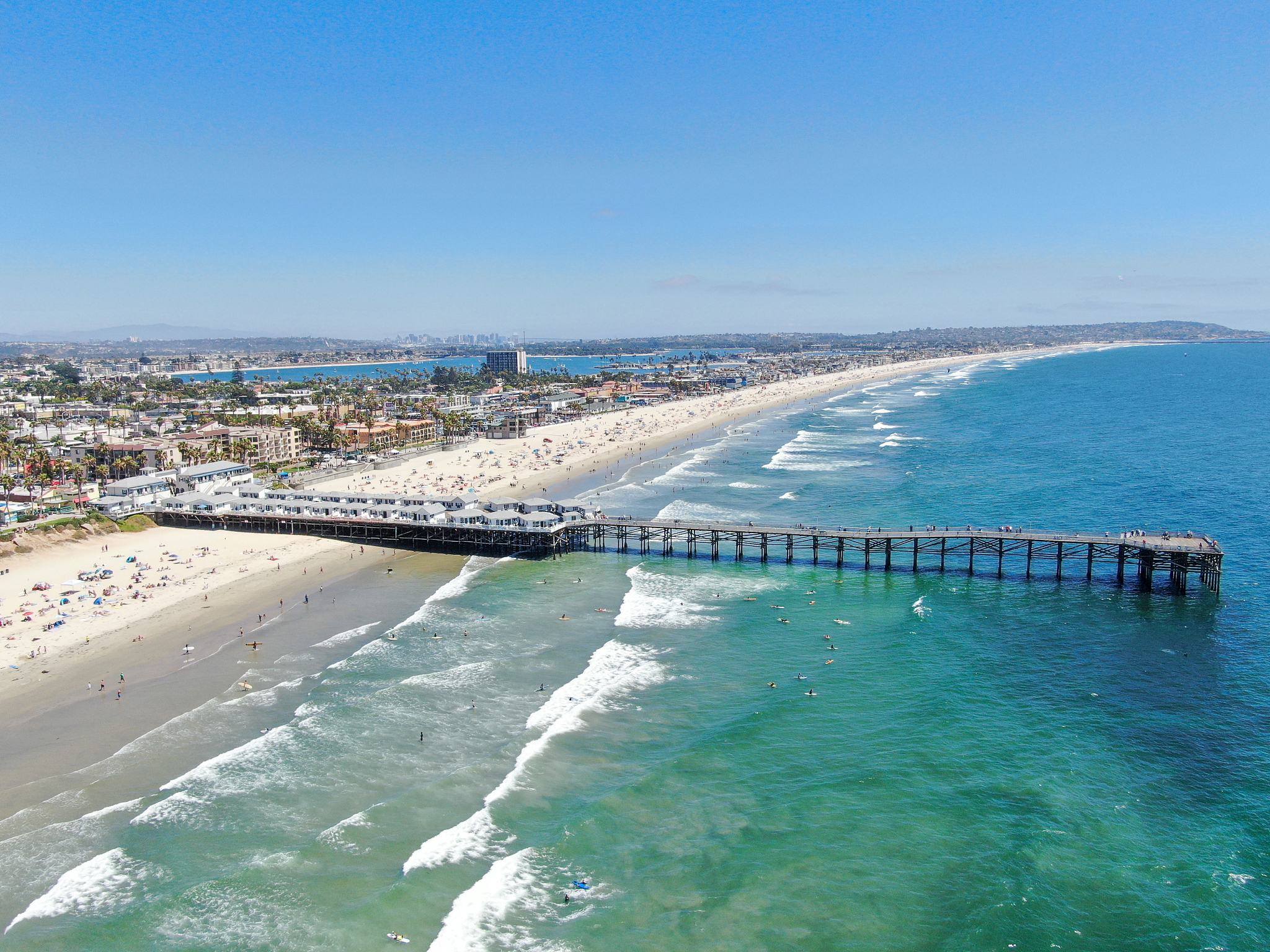 圣地亚哥赞美词：海滩、风景和历史的完美融合