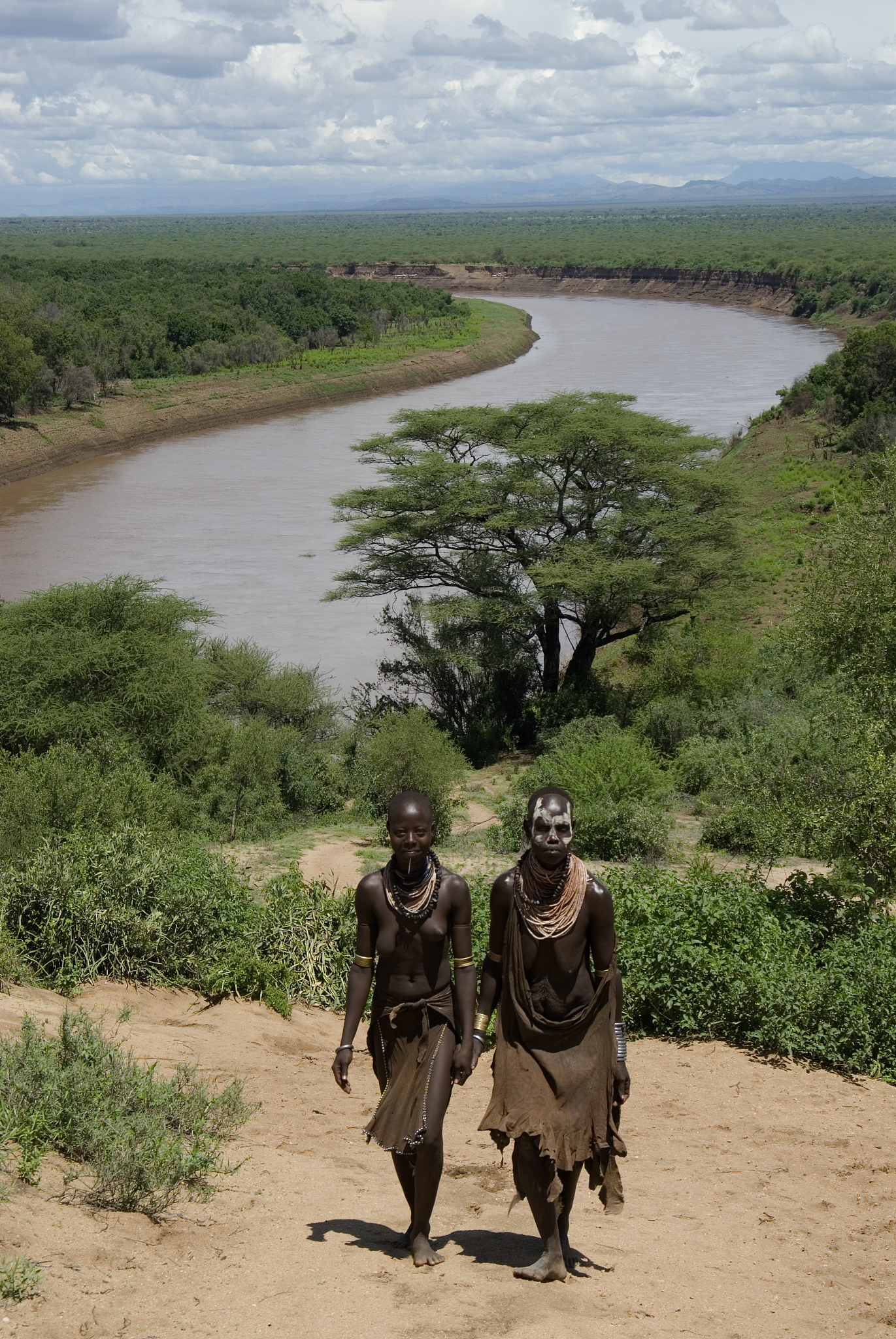 two women of karo ethnic group